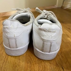 Adidas superstars